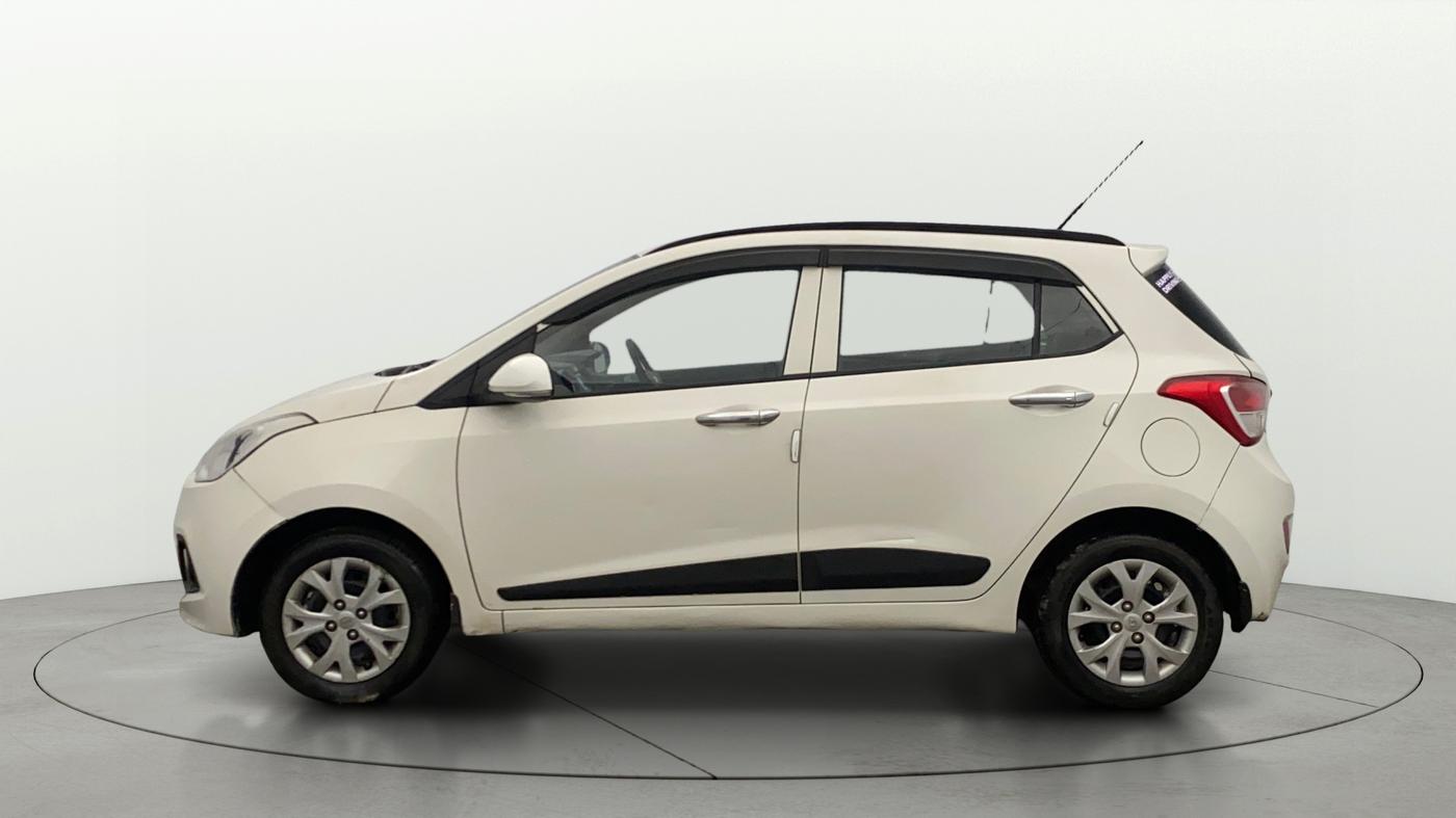 2015 Hyundai Grand i10 SPORTZ 1.2 KAPPA VTVT, Petrol, Manual, 27,891 km, Left Side