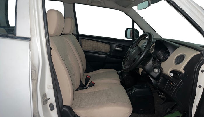 2017 Maruti Wagon R 1.0 VXI, Petrol, Manual, 37,964 km, Right Side Front Door Cabin