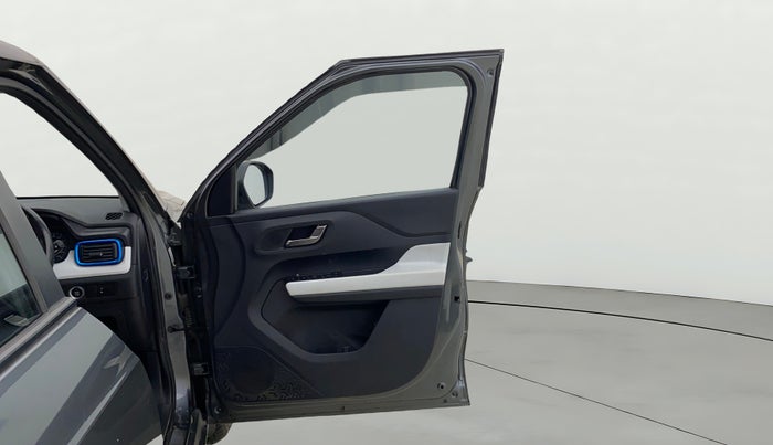 2021 Tata PUNCH CREATIVE AMT 1.2 RTN DUAL TONE, Petrol, Automatic, 43,489 km, RHS Front Door