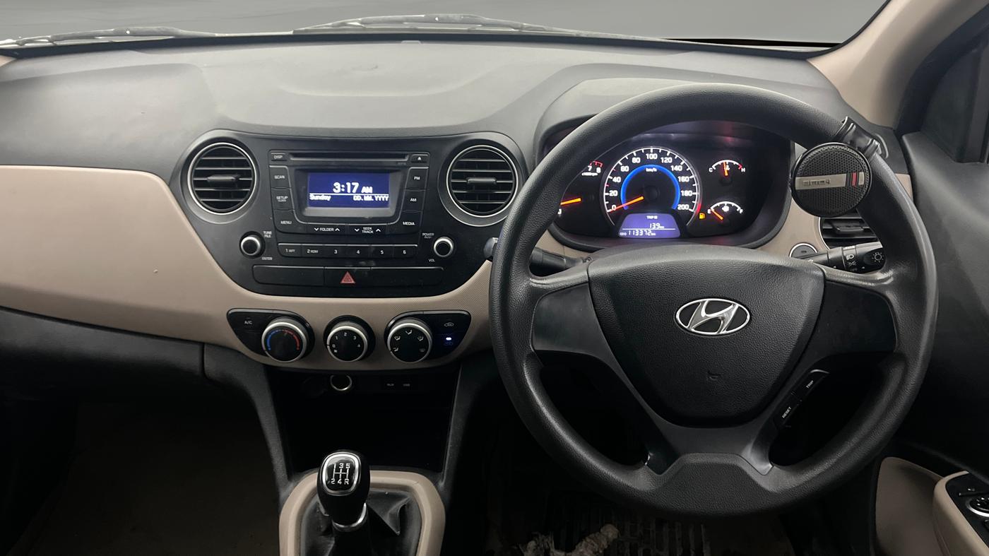 2015 Hyundai Grand i10 SPORTZ 1.2 KAPPA VTVT, Petrol, Manual, 1,13,358 km, Steering Wheel Close Up