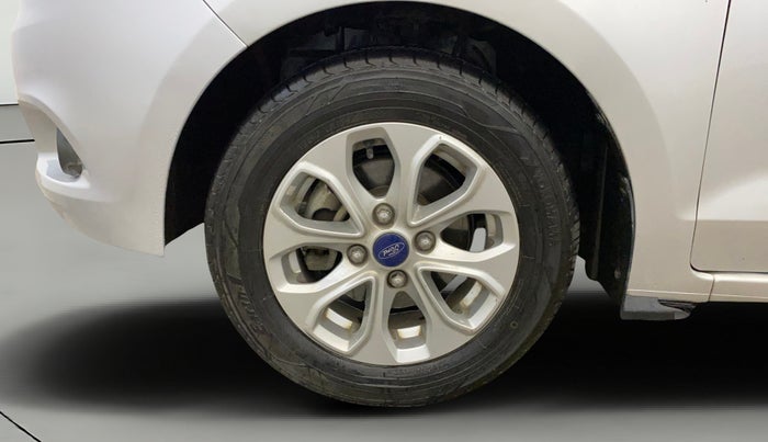 2016 Ford Figo Aspire TITANIUM 1.2 PETROL, Petrol, Manual, 69,801 km, Left Front Wheel