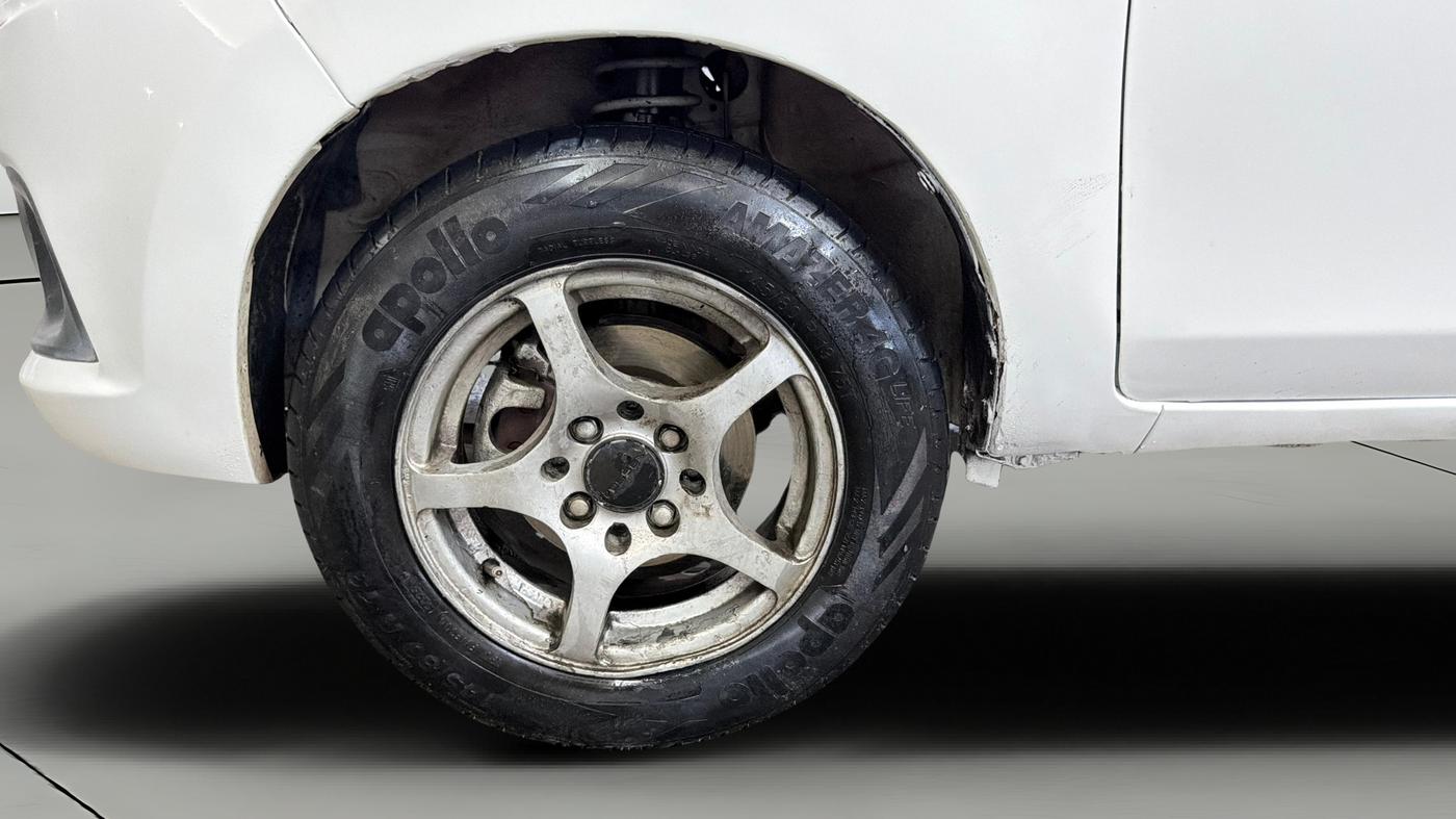2017 Maruti Alto K10 LXI CNG (AIRBAG), CNG, Manual, 1,23,212 km, Left Front Wheel
