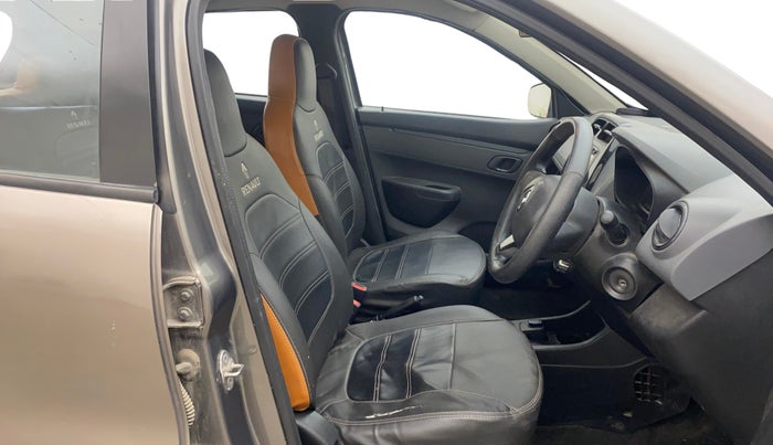 2017 Renault Kwid RXT 1.0 AMT, Petrol, Automatic, 44,636 km, Right Side Front Door Cabin