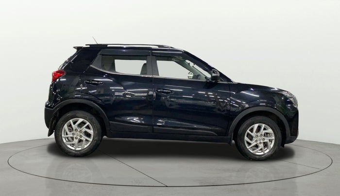 2023 Mahindra XUV300 W8 1.2 PETROL, Petrol, Manual, 51,621 km, Right Side View