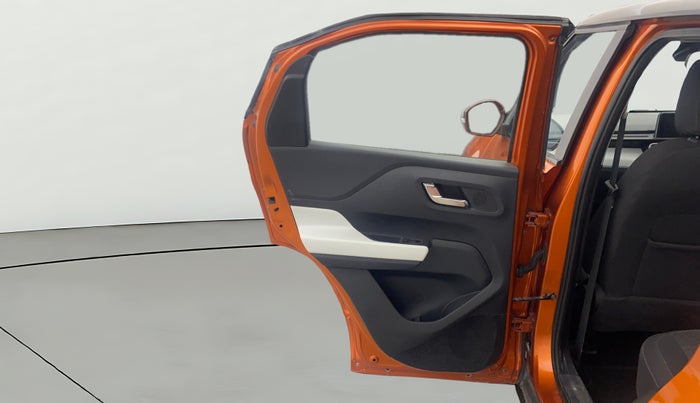 2023 Tata PUNCH CREATIVE  MT, Petrol, Manual, 27,766 km, LHS Rear Door