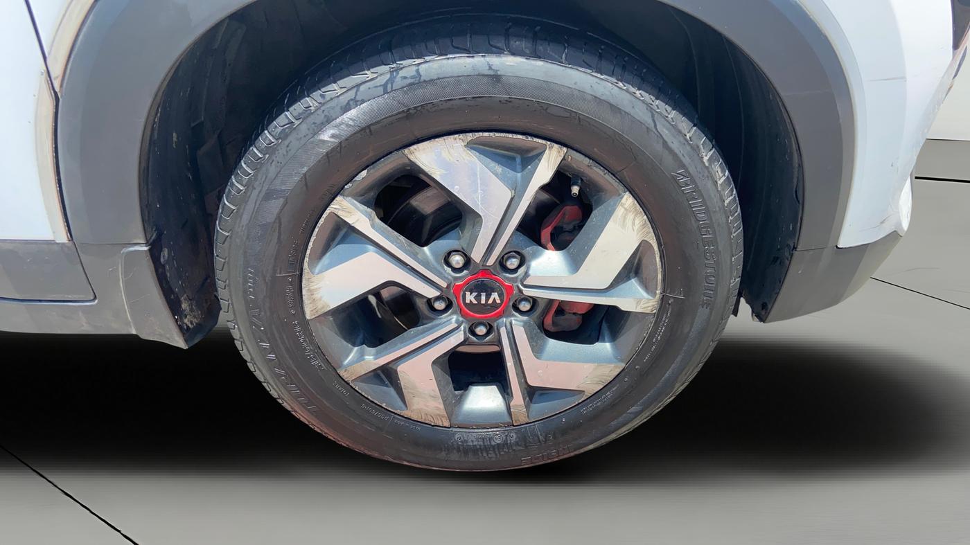 2020 KIA SONET GTX PLUS 1.0 DCT, Petrol, Automatic, 1,35,170 km, Right Front Wheel
