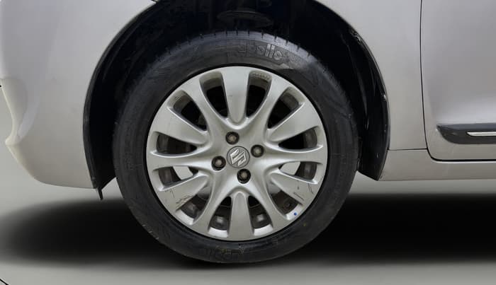 2016 Maruti Baleno ALPHA PETROL 1.2, Petrol, Manual, 49,803 km, Left Front Wheel