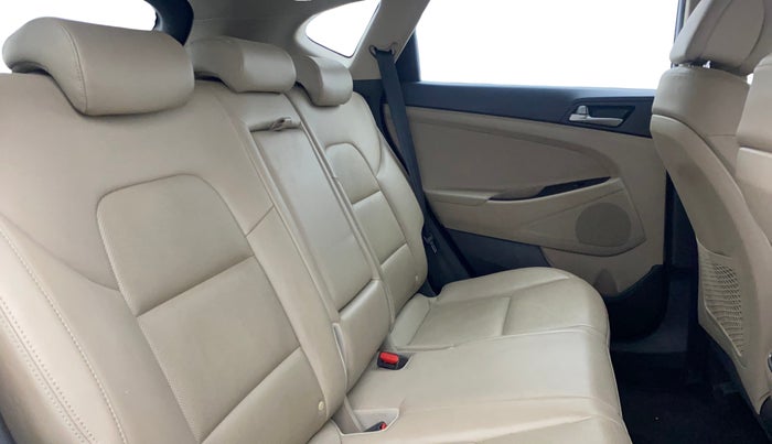 2019 Hyundai Tucson GLS 2WD AT PETROL, Petrol, Automatic, 63,629 km, Right Side Rear Door Cabin