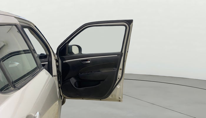 2014 Maruti Swift VXI, Petrol, Manual, 78,090 km, RHS Front Door