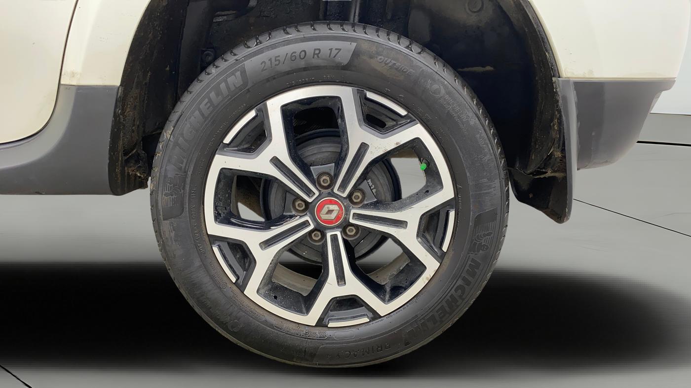 2021 Renault Duster RXZ 1.3 TURBO PETROL CVT, Petrol, Automatic, 49,438 km, Left Rear Wheel