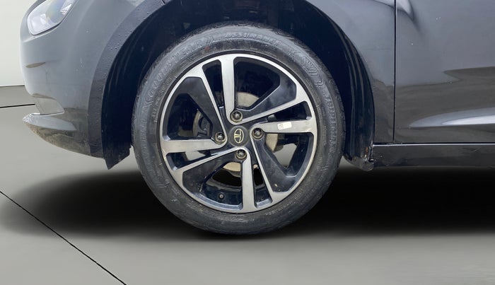 2022 Tata ALTROZ XZ PLUS PETROL DARK EDITION, Petrol, Manual, 38,738 km, Left Front Wheel