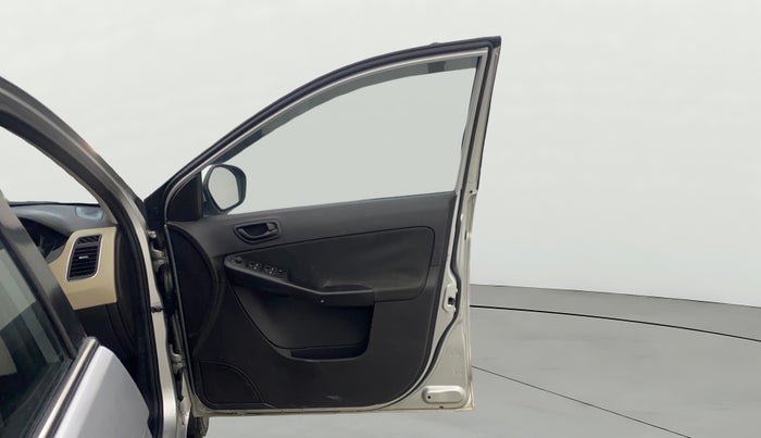 2014 Tata Zest XMS PETROL, Petrol, Manual, 76,499 km, RHS Front Door