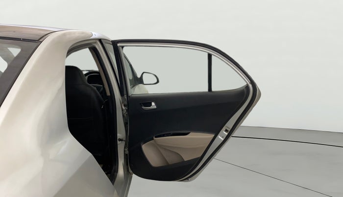 2014 Hyundai Xcent S (O) 1.2, Petrol, Manual, 68,104 km, RHS Rear Door