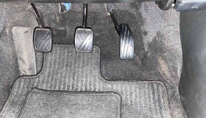 2018 Maruti Baleno DELTA PETROL 1.2, Petrol, Manual, 74,297 km, Pedals