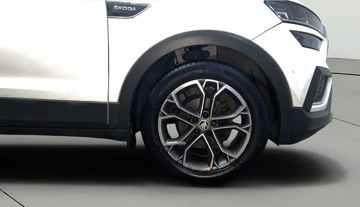 2022 Skoda KUSHAQ STYLE 1.0L TSI MT, Petrol, Manual, 97,162 km, Right Front Wheel