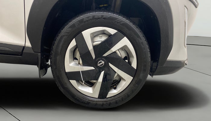 2022 Nissan MAGNITE XE, Petrol, Manual, 24,110 km, Right Front Wheel