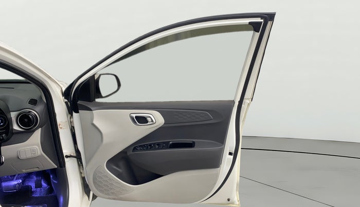 2021 Hyundai GRAND I10 NIOS SPORTZ U2 AMT 1.2 CRDI, Diesel, Automatic, 1,15,937 km, RHS Front Door