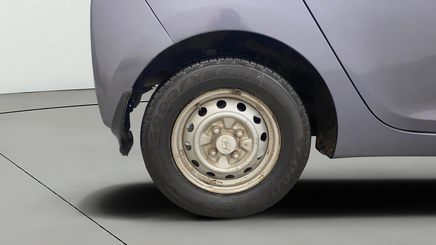 2016 Hyundai Eon ERA +, Petrol, Manual, 69,776 km, Right Rear Wheel