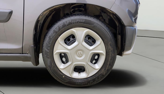 2020 Maruti S PRESSO VXI CNG, CNG, Manual, 53,895 km, Right Front Wheel