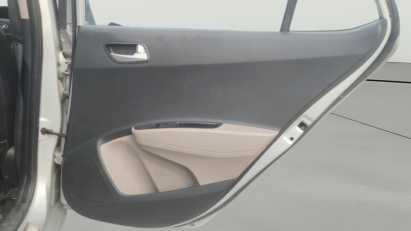 2016 Hyundai Grand i10 ASTA (O) AT 1.2 KAPPA VTVT, Petrol, Automatic, 55,073 km, RHS Rear Door