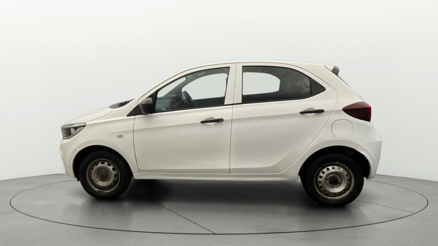 2022 Tata Tiago XE PETROL, Petrol, Manual, 37,973 km, Left Side