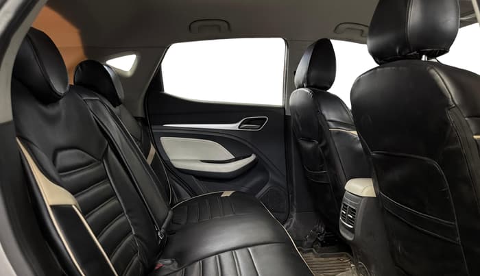 2024 MG ASTOR Sprint 1.5 MT (Ivory), Petrol, Manual, 37,873 km, Right Side Rear Door Cabin