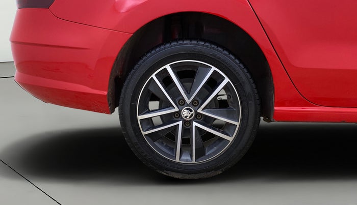 2018 Skoda Rapid STYLE 1.6 MPI AT, Petrol, Automatic, 42,741 km, Right Rear Wheel