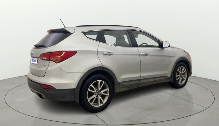 2015 Hyundai Santa Fe 4 WD AT, Diesel, Automatic, 1,28,045 km, Right Back Diagonal