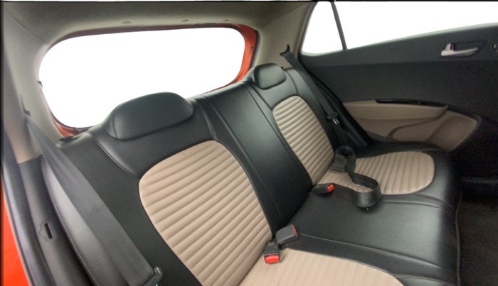 2018 Hyundai Grand i10 SPORTZ (O) AT 1.2 KAPPA VTVT, Petrol, Automatic, 59,569 km, Right Side Rear Door Cabin