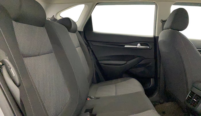 2019 KIA SELTOS HTK 1.5 PETROL, Petrol, Manual, 59,479 km, Right Side Rear Door Cabin