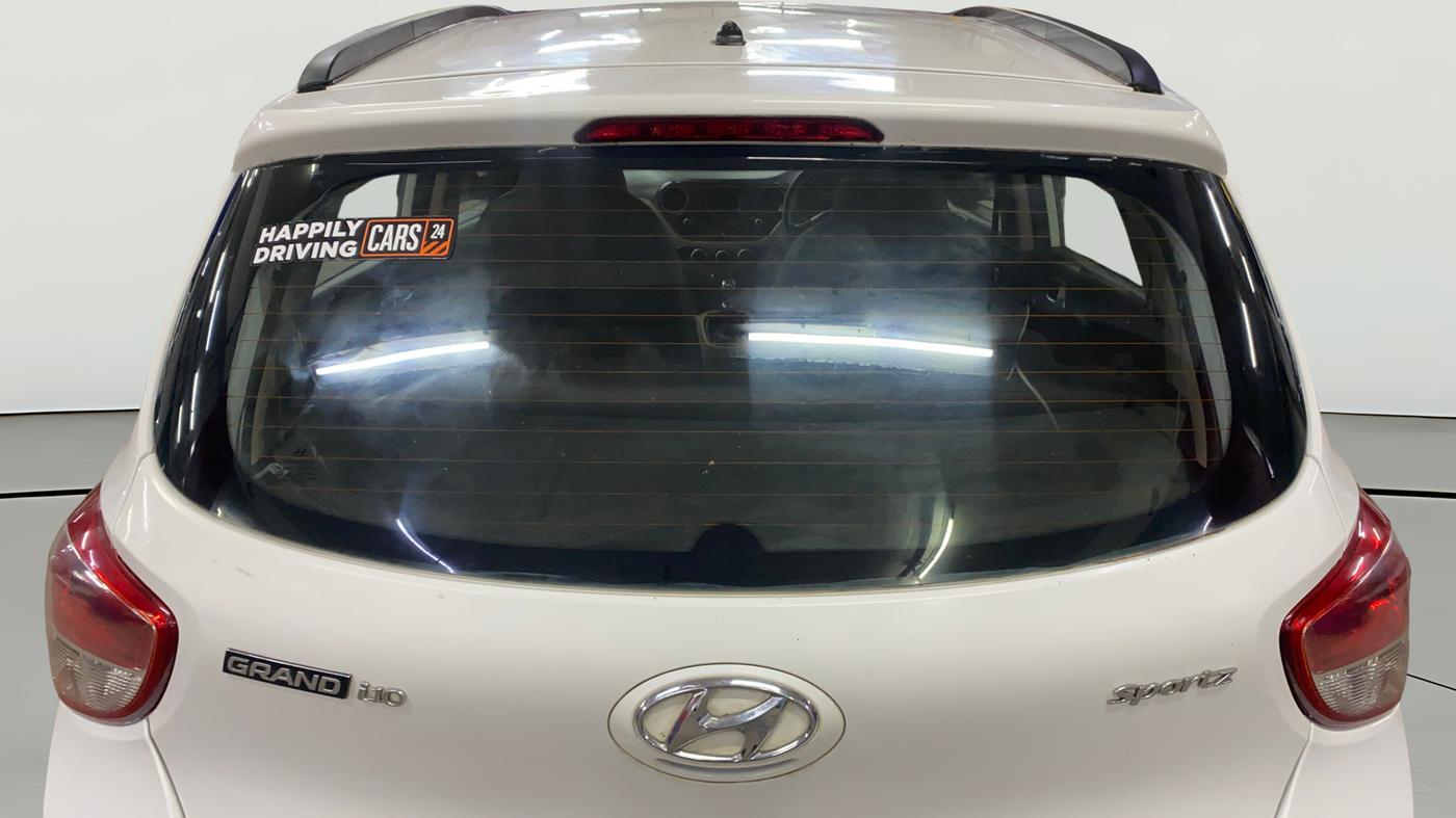 2016 Hyundai Grand i10 SPORTZ 1.2 KAPPA VTVT, Petrol, Manual, 40,629 km, Rear Windshield
