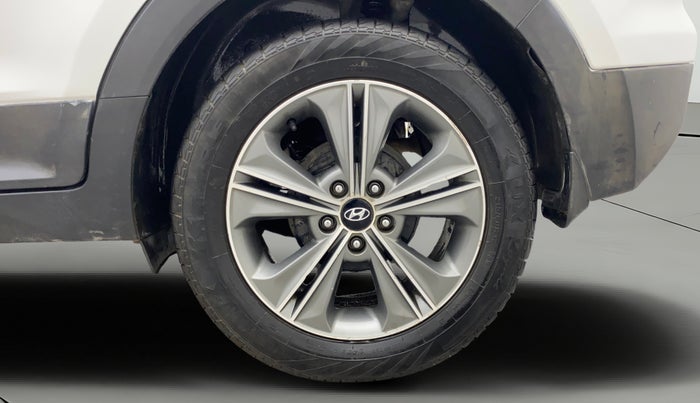 2018 Hyundai Creta SX PLUS AT 1.6 DIESEL, Diesel, Automatic, 1,18,639 km, Left Rear Wheel