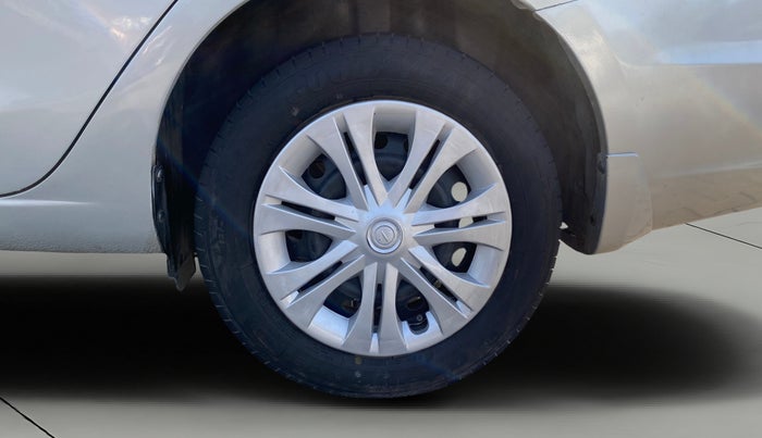 2015 Maruti Ciaz VXI, Petrol, Manual, 25,266 km, Left Rear Wheel