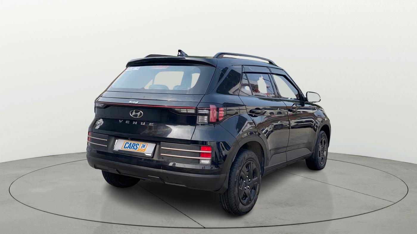 2024 Hyundai VENUE SX 1.2 KNIGHT EDITION, Petrol, Manual, 14,356 km, Right Back Diagonal