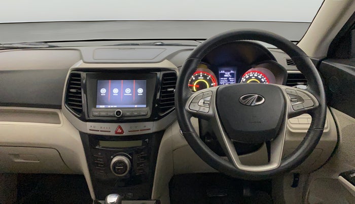 2019 Mahindra XUV300 W8 (O) 1.5 DIESEL AMT, Diesel, Automatic, 81,169 km, Steering Wheel Close Up