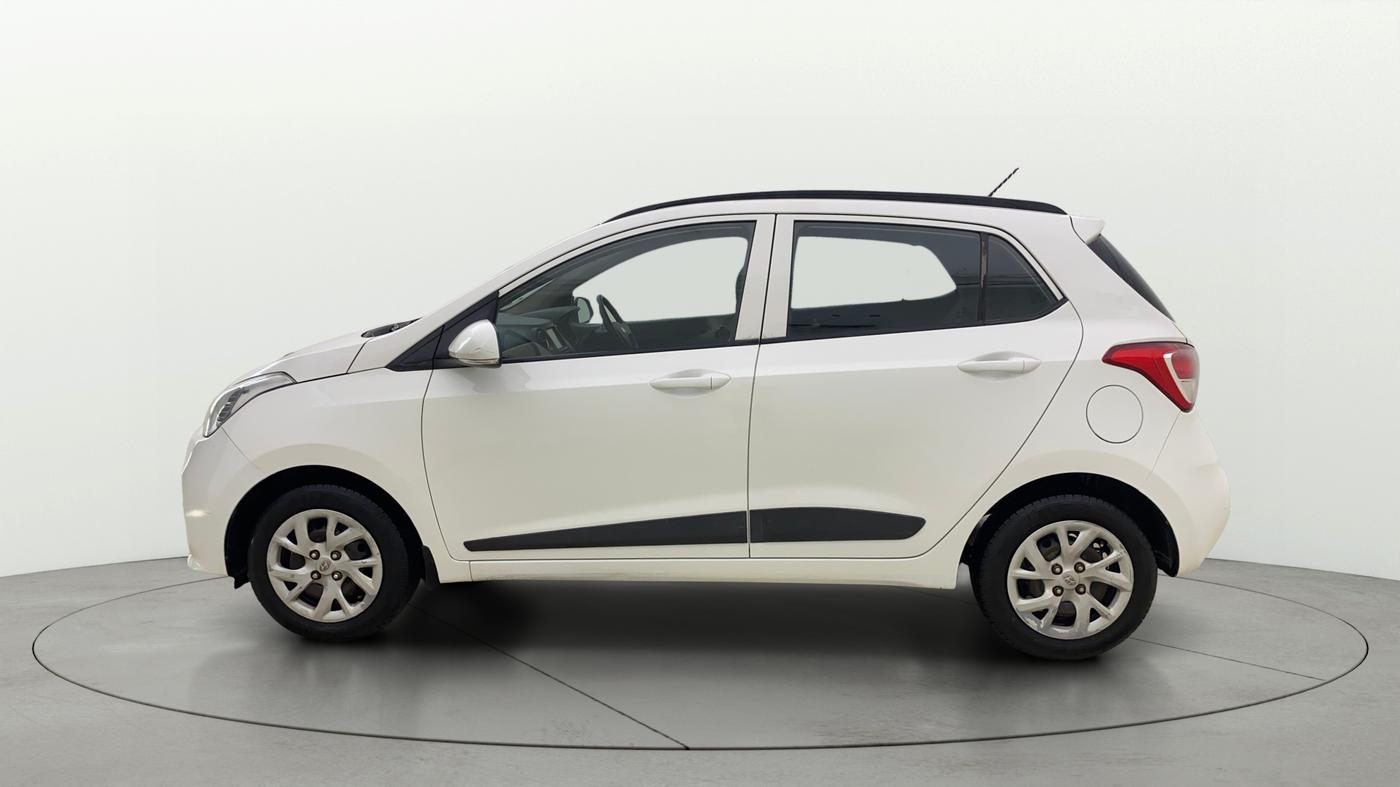2017 Hyundai Grand i10 SPORTZ (O) 1.2 U2 CRDI, Diesel, Manual, 1,31,537 km, Left Side