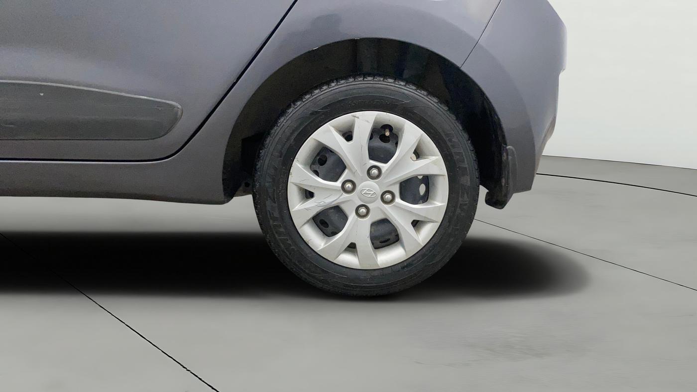 2015 Hyundai Grand i10 SPORTZ 1.2 KAPPA VTVT, Petrol, Manual, 24,754 km, Left Rear Wheel