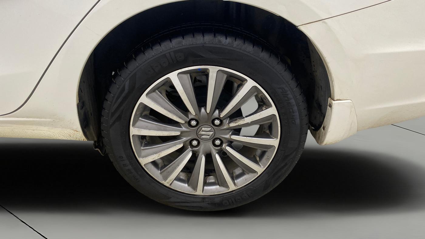 2022 Maruti Ciaz ALPHA 1.5 SHVS PETROL, Petrol, Manual, 45,939 km, Left Rear Wheel