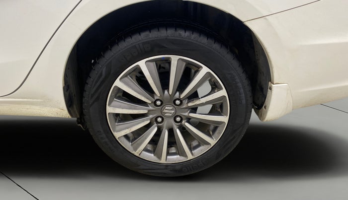 2022 Maruti Ciaz ALPHA 1.5 SHVS PETROL, Petrol, Manual, 45,939 km, Left Rear Wheel