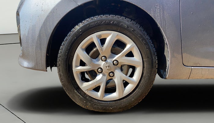 2017 Hyundai Grand i10 SPORTZ 1.2 KAPPA VTVT, Petrol, Manual, 69,687 km, Left Front Wheel