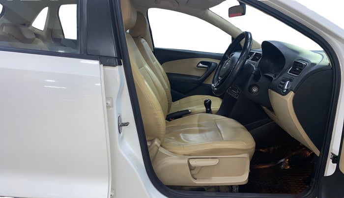 2015 Volkswagen Polo HIGHLINE1.2L, Petrol, Manual, 51,135 km, Right Side Front Door Cabin