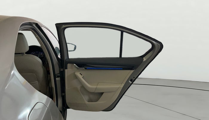 2019 Skoda Octavia L&K 1.8 TSI AT, Petrol, Automatic, 86,569 km, RHS Rear Door