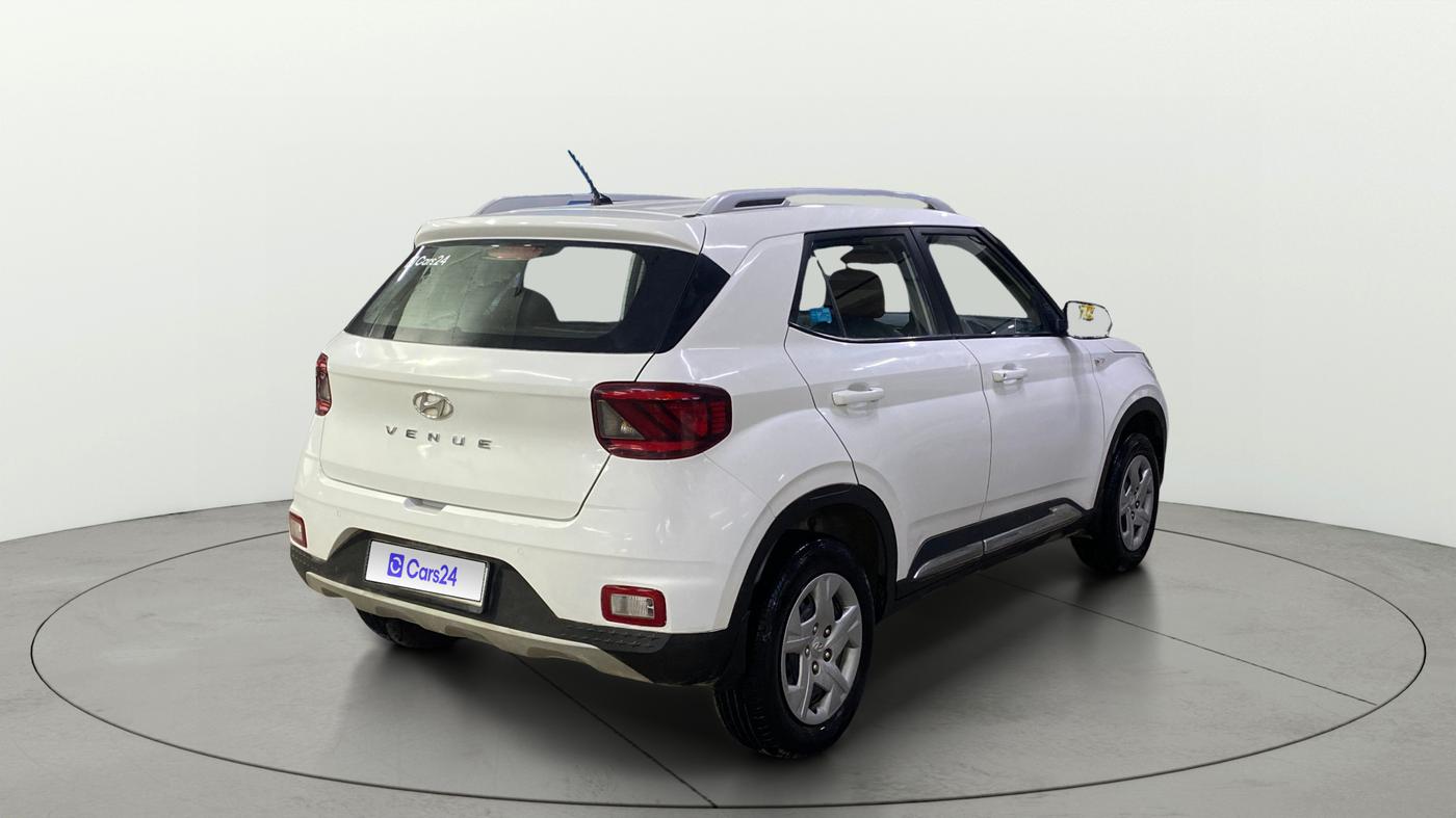 2020 Hyundai VENUE S 1.2, Petrol, Manual, 91,054 km, Right Back Diagonal