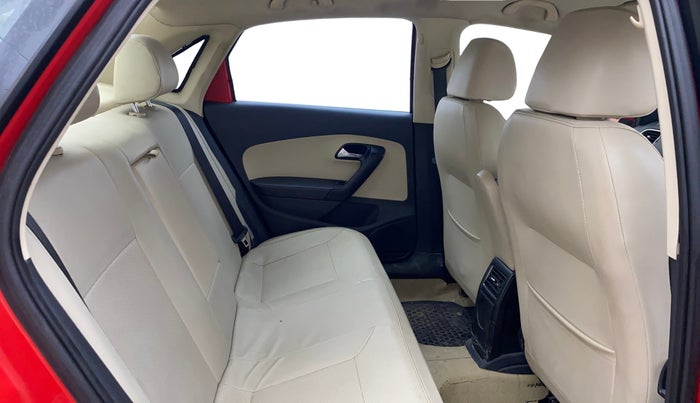 2017 Skoda Rapid 1.5 TDI CR ACTIVE, Diesel, Manual, 1,56,987 km, Right Side Rear Door Cabin