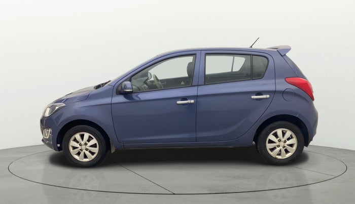 2014 Hyundai i20 SPORTZ 1.4 AT, Petrol, Automatic, 36,575 km, Left Side