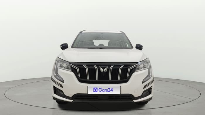 2022 Mahindra XUV700 MX P MT 5 STR, Petrol, Manual, 12,995 km, Front
