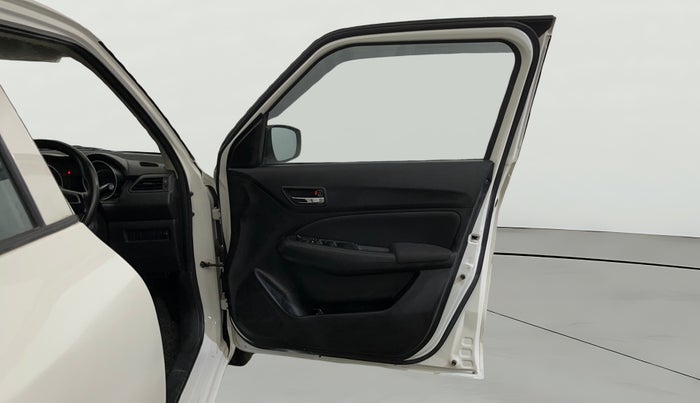 2020 Maruti Swift VXI, Petrol, Manual, 77,167 km, RHS Front Door