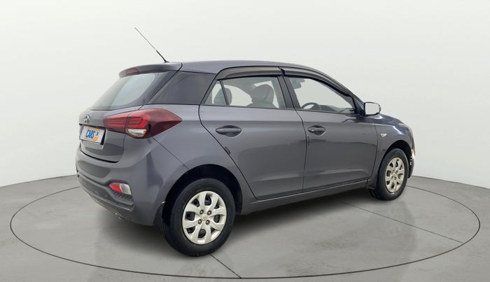 2018 Hyundai Elite i20 MAGNA EXECUTIVE 1.2, Petrol, Manual, 1,23,137 km, Right Back Diagonal