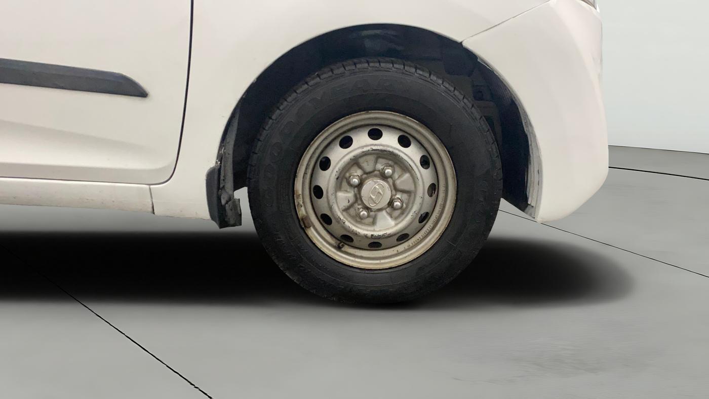 2017 Hyundai Eon ERA +, Petrol, Manual, 59,805 km, Right Front Wheel