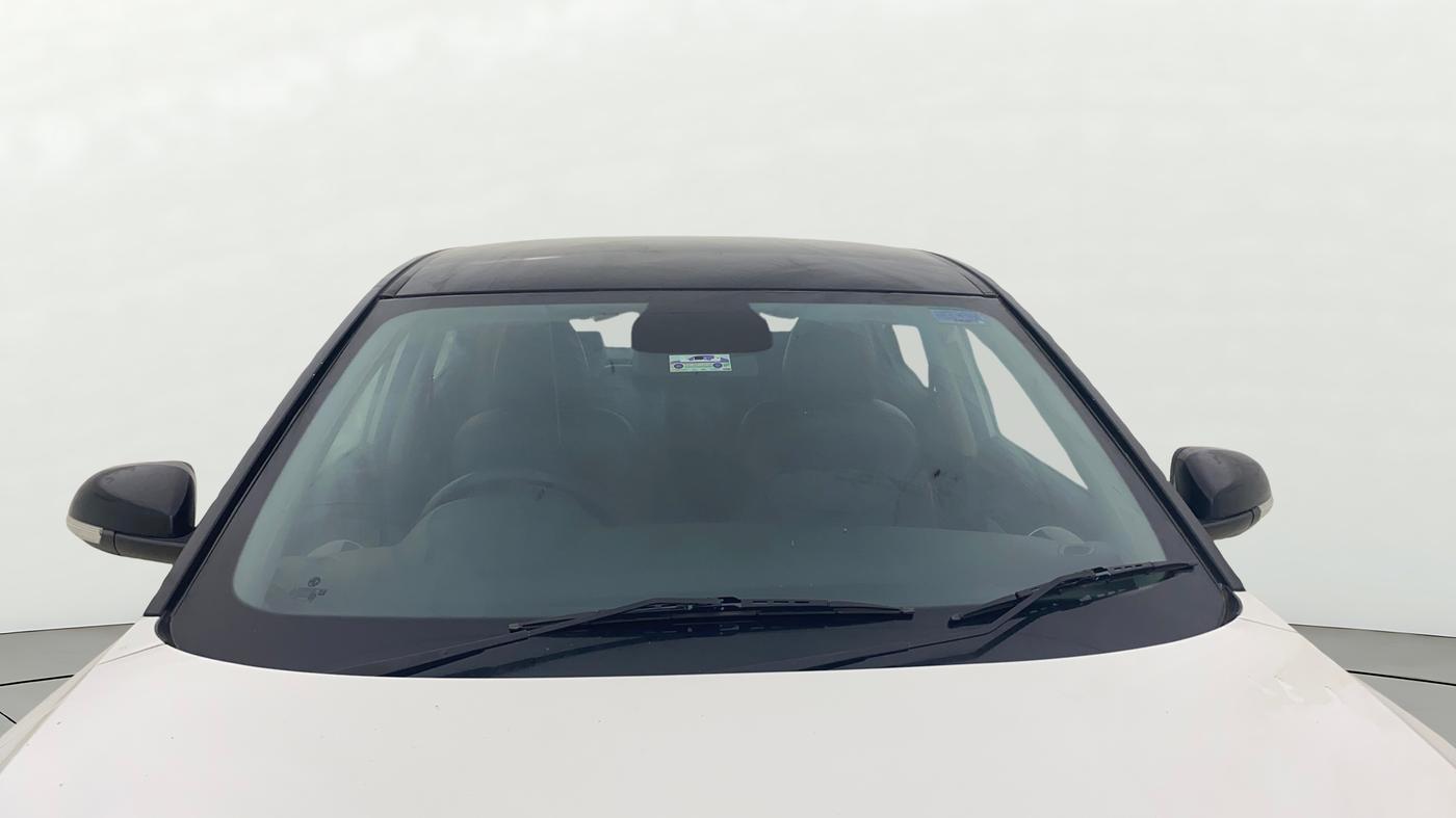 2023 MG ASTOR STYLE 1.5 MT, Petrol, Manual, 22,418 km, Front Windshield